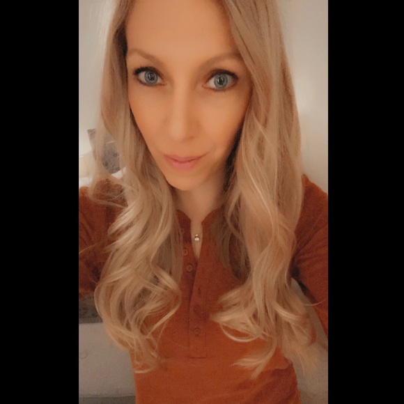 Meet your Posher, Leanne - Picture 1 of 1